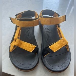 TEVA Men's Hurricane Xlt2 Sandals with EVA Foam Midsole